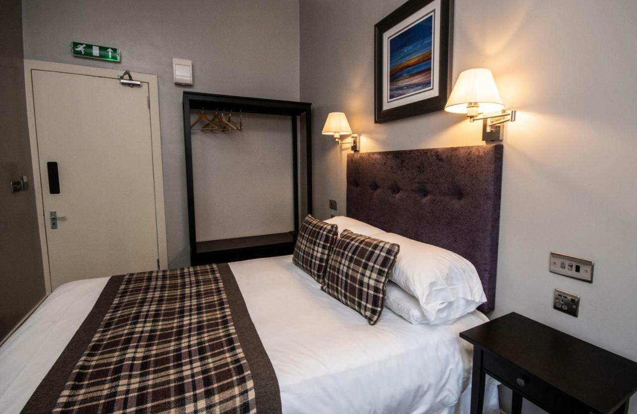 The Georgian Hotel *